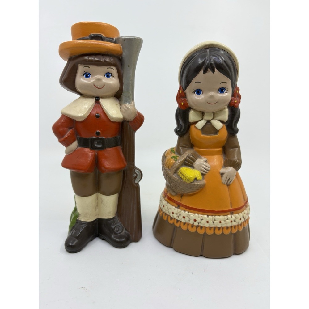 Vintage Hand Painted Ceramic Boy & Girl Pilgrim Thanksgiving Figurines 7.5 1970s